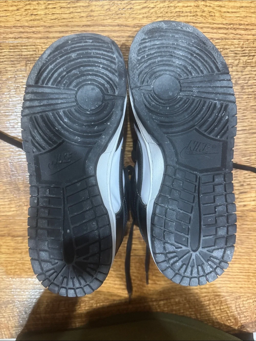 Nike Women’s Black and White Low-Top Sneakers